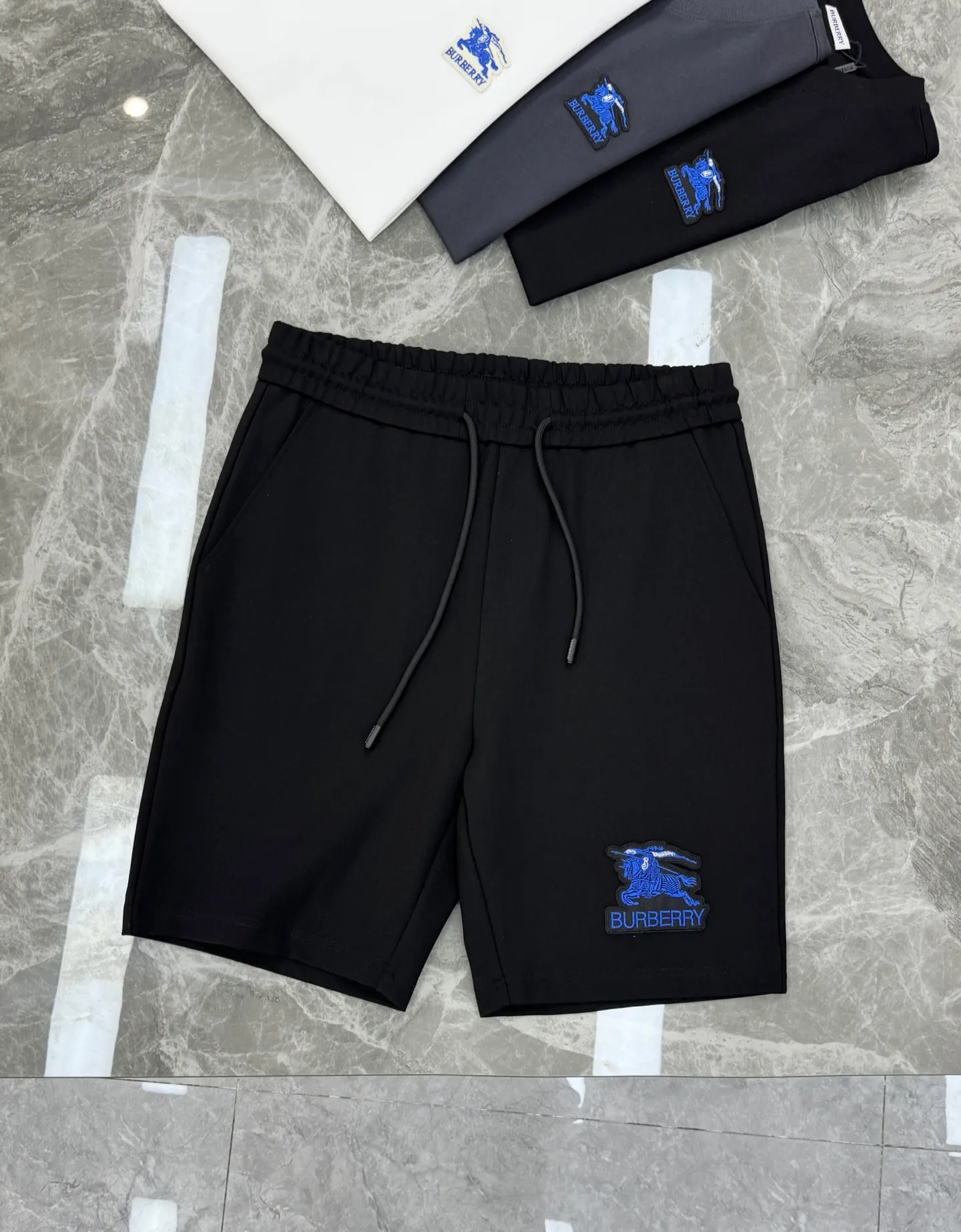 。 ⚜️Burberry . ！ ， ! ！ Blue ， 。 ， ， OK。 ，Breathable ， T Sneakers， get look! ：Black.White.Sizes：M-3XL/29-36（S 4XL ） ❗️176/140 L